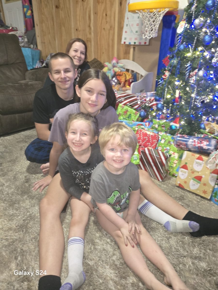 d7f4dd36-43a3-438a-94ef-d582c28e26f7